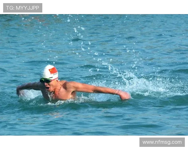 鹰潭冬泳者：寒江勇者的冬日挑战