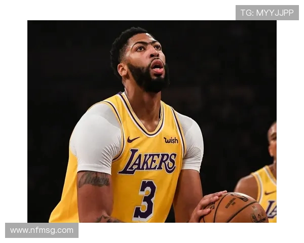 NBA浓眉：安东尼·戴维斯的篮球生涯与未来发展